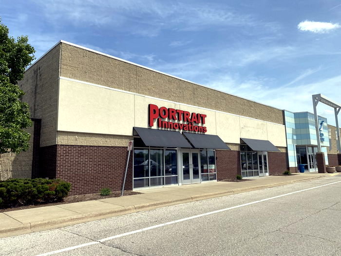 Fashion Square Mall - June 15 2022 Photo (newer photo)